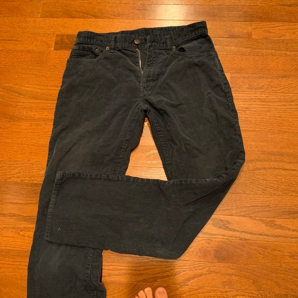 Gap corduroy pants.  Straight fit 29/30. - Picture 3 of 6